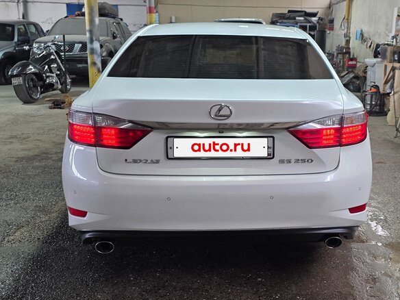 2014 Lexus ES 250 VI, белый, 2390000 рублей - вид 5