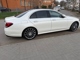 2016 Mercedes-Benz E-Класс 200 V (W213, S213, C238), белый, 3000000 рублей, вид 4