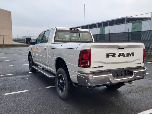 2025 RAM 2500, белый, 9370000 рублей - вид 3