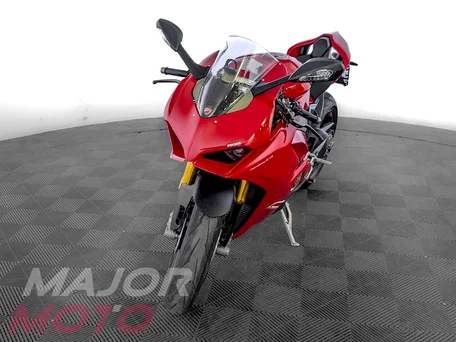 2018 Ducati Panigale V4, красный, 1549000 рублей, вид 3
