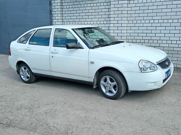 2009 Lada (ВАЗ) Priora I, белый, 350000 рублей