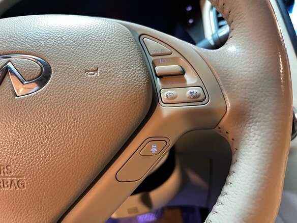 2012 Infiniti EX25 I (J50), чёрный, 1700000 рублей - вид 36