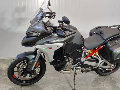 2021 Ducati Multistrada V4, серый, 1879000 рублей, вид 2