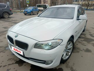 2013 BMW 5 серии 528i xDrive VI (F10/F11/F07) Рестайлинг, белый, 1470000 рублей, вид 1