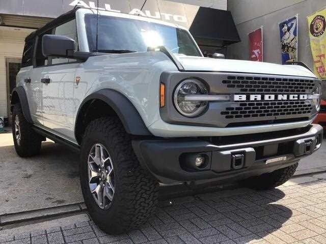 Открыть фотографии: Ford Bronco VI