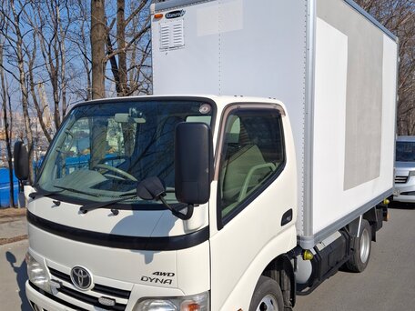 2015 Toyota Dyna, белый, 3150000 рублей, вид 2