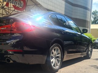 2017 BMW 5 серии 520i VII (G30/G31/G38), чёрный, 3000019 рублей, вид 4