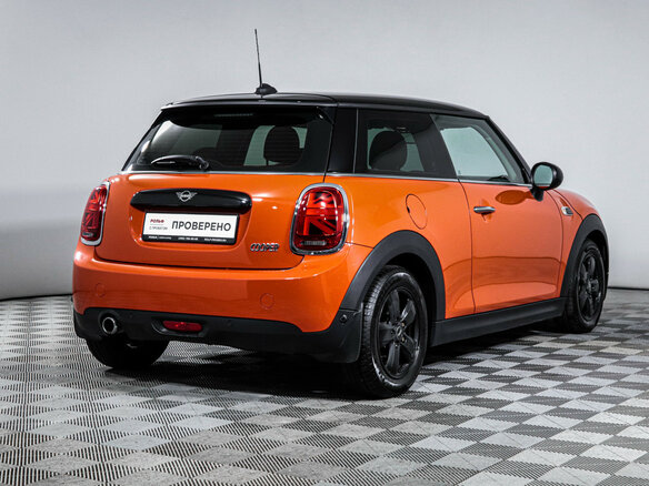 2018 Mini Hatch, оранжевый - вид 4