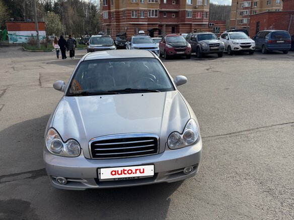 2010 Hyundai Sonata ТагАЗ IV (EF) Рестайлинг, серебристый, 770000 рублей
