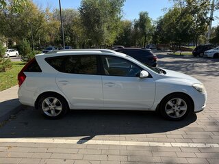 2011 Kia Ceed I Рестайлинг, белый, 810000 рублей, вид 5