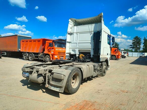 2017 DAF XF 105, белый, 2721420 рублей - вид 2