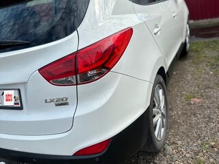 2011 Hyundai Tucson II, белый, 1150000 рублей, вид 2