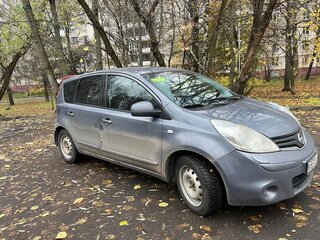 2010 Nissan Note I Рестайлинг, серый, 650000 рублей, вид 4