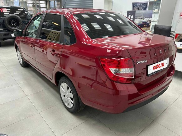 2026 Lada (ВАЗ) Granta I Рестайлинг, красный - вид 5
