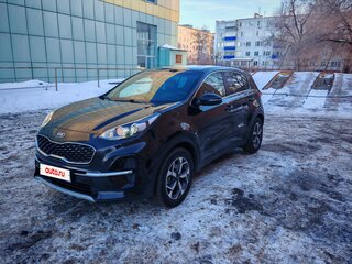 2020 Kia Sportage IV Рестайлинг, чёрный, 1750000 рублей, вид 1