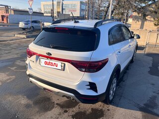 2021 Kia Rio X IV Рестайлинг, белый, 1550000 рублей, вид 4