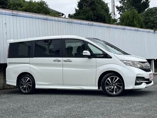 2017 Honda Stepwgn Spada V, белый, 1500000 рублей, вид 5