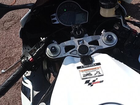2009 Honda CBR 1000 RR/RA Fireblade, белый, 700000 рублей, вид 4