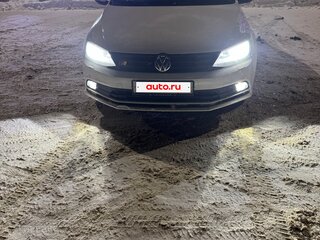 2015 Volkswagen Jetta VI Рестайлинг, белый, 840000 рублей, вид 3