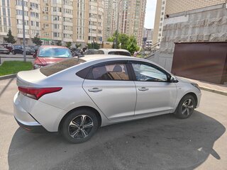 2020 Hyundai Solaris II Рестайлинг, серый, 1050000 рублей, вид 2