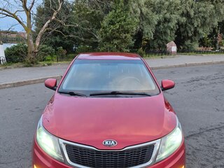 2013 Kia Rio 4-speed III, красный, 799000 рублей, вид 2