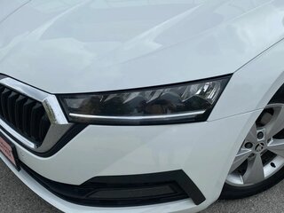 2021 Skoda Octavia IV (A8), белый, 1935000 рублей, вид 3