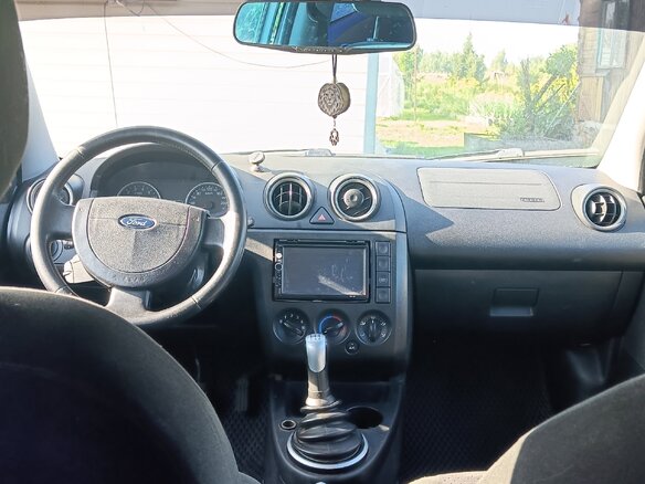2005 Ford Fiesta Mk5, серебристый, 180000 рублей - вид 5
