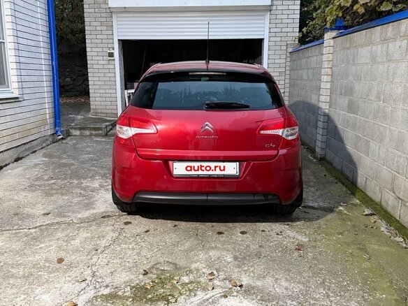 2012 Citroen C4 II, красный, 750000 рублей - вид 2