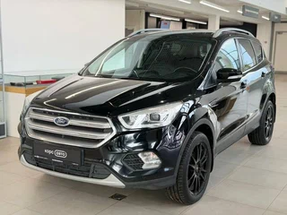 2017 Ford Kuga II Рестайлинг, чёрный, 1224000 рублей, вид 3