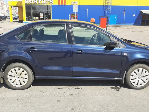 2015 Volkswagen Polo V, синий - вид 6
