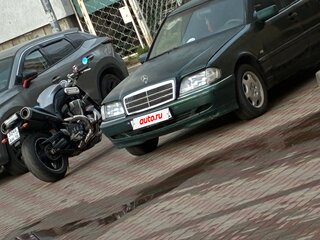 2000 Mercedes-Benz C-Класс 180 I (W202) Рестайлинг, зелёный, 200000 рублей, вид 1