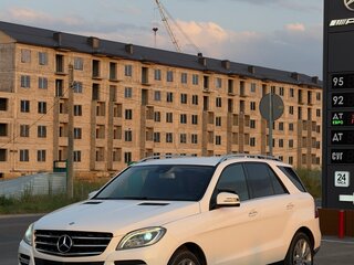 2014 Mercedes-Benz M-Класс 400 III (W166), белый, 2650000 рублей, вид 1