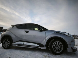 2019 Toyota C-HR I Рестайлинг, серебристый, 2450000 рублей, вид 4