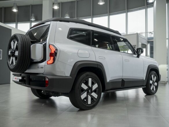 2025 Changan Deepal G318 I, серебристый - вид 6