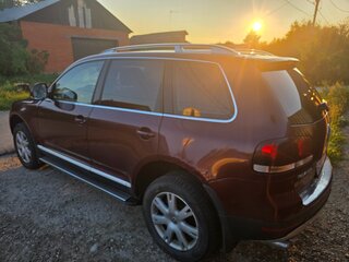 2008 Volkswagen Touareg I Рестайлинг, красный, 1160000 рублей, вид 4