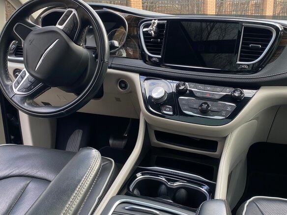 2022 Chrysler Pacifica RU Рестайлинг, чёрный, 3900000 рублей - вид 11