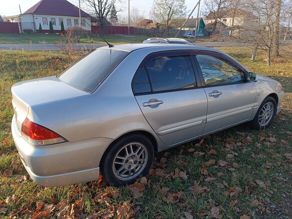 2005 Mitsubishi Lancer IX Рестайлинг, серебристый, 375000 рублей - вид 2