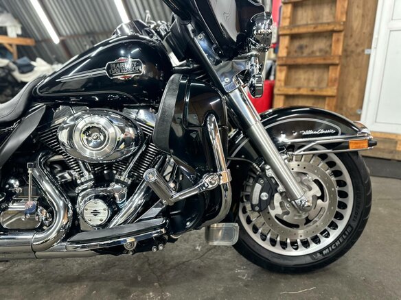 2012 Harley-Davidson Electra Glide, чёрный, 1130000 рублей - вид 27