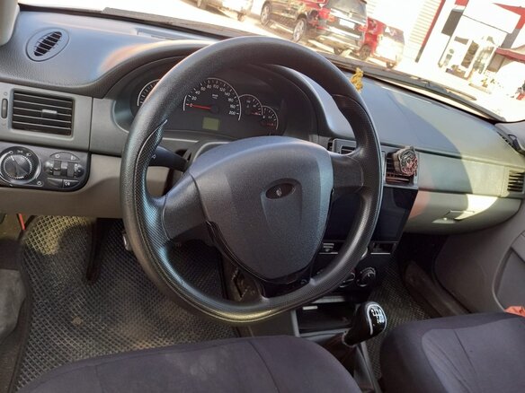 2009 Lada (ВАЗ) Priora I, серебристый, 180000 рублей - вид 5
