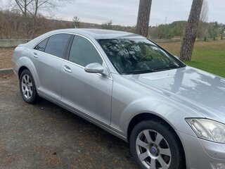 2007 Mercedes-Benz S-Класс 320 V (W221), серебристый, 1400000 рублей, вид 4