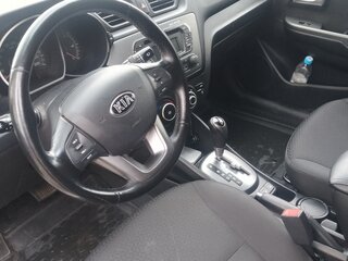 2014 Kia Rio III, бежевый, 950000 рублей, вид 5