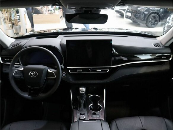 2026 Toyota Highlander IV (XU70), чёрный - вид 9
