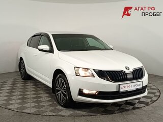2019 Skoda Octavia III (A7) Рестайлинг, белый, 1840000 рублей, вид 1