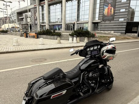2019 Harley-Davidson Street Glide Special, чёрный, 1600000 рублей, вид 3