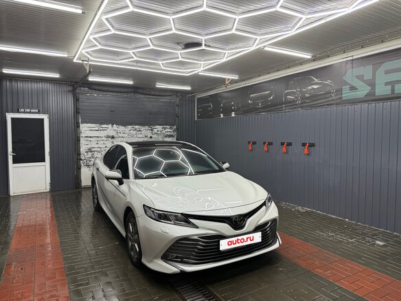 2019 Toyota Camry VIII (XV70), белый - вид 9