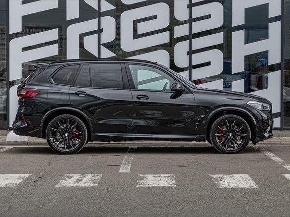 2021 BMW X5 M Competition III (F95), чёрный, 9989000 рублей - вид 4