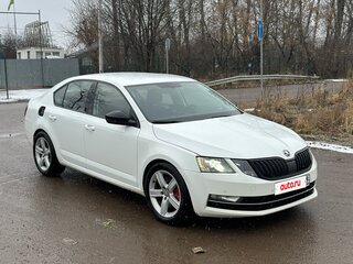 2019 Skoda Octavia III (A7) Рестайлинг, белый, 1880000 рублей, вид 4