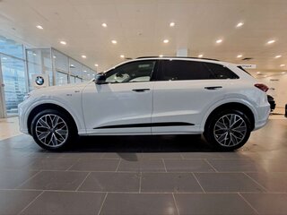 2026 Audi Q5 40 TFSI III (GU), белый, 6100000 рублей, вид 5