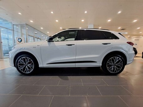 2026 Audi Q5 40 TFSI III (GU), белый, 6100000 рублей, вид 5