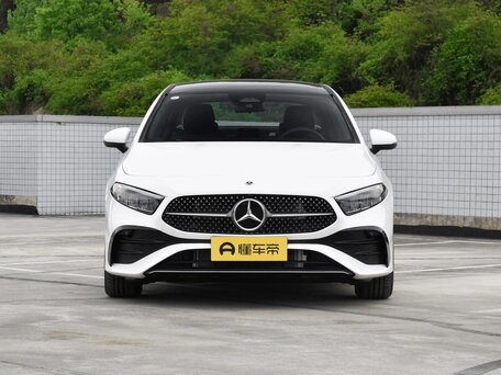 2025 Mercedes-Benz A-Класс 180 Long IV (W177) Рестайлинг, белый, 3500000 рублей, вид 2